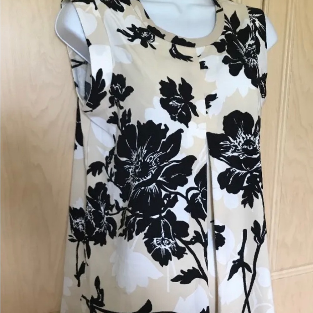 J.Crew factory Printed pleated front crêpe top size 2
